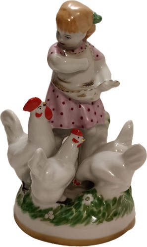 figurka-dziewczynka-z-kurami-lomonosow-galinex.jpg