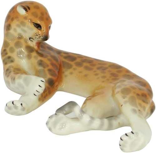 figurka-jaguar-lezacy-galinex-lomonosow.jpg