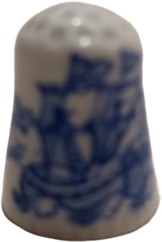 naparstek-5-galinex-lomonosow.jpg